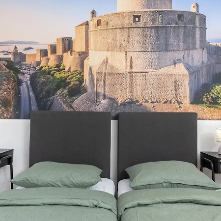 Placa Hostel Ντουμπρόβνικ